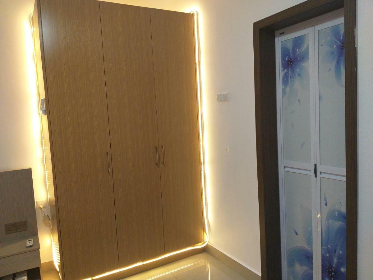 Kempas Indah @ The Secret Garden Homestay ยะโฮร์บาห์รู ภายนอก รูปภาพ