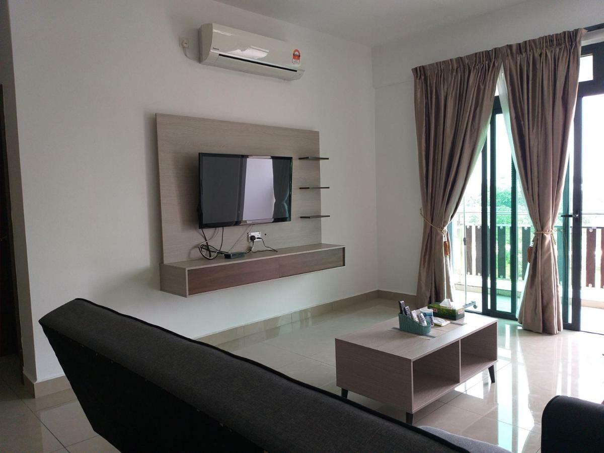 Kempas Indah @ The Secret Garden Homestay ยะโฮร์บาห์รู ภายนอก รูปภาพ